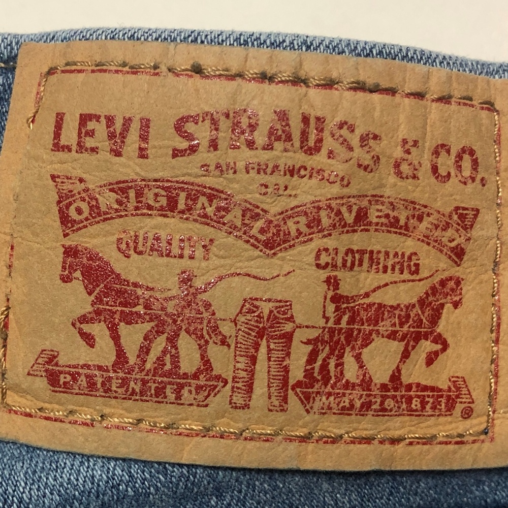 Levi Jeans - Picture 3 of 5